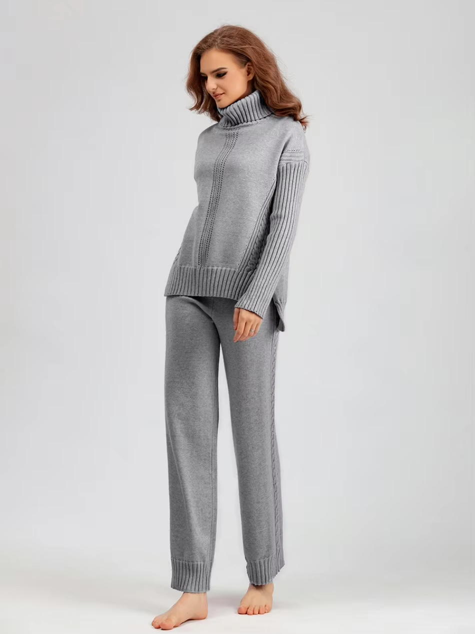 Scarlett™ - Stylish High-neck Pullover Sweater with Loose Pants Set