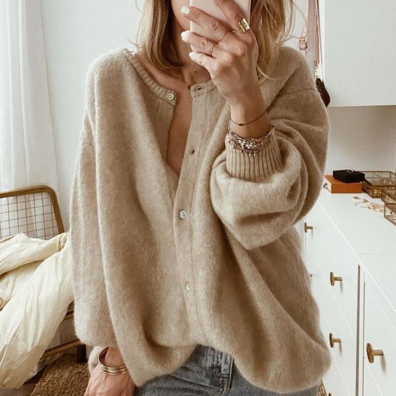 Women's cozy oversized cardigan