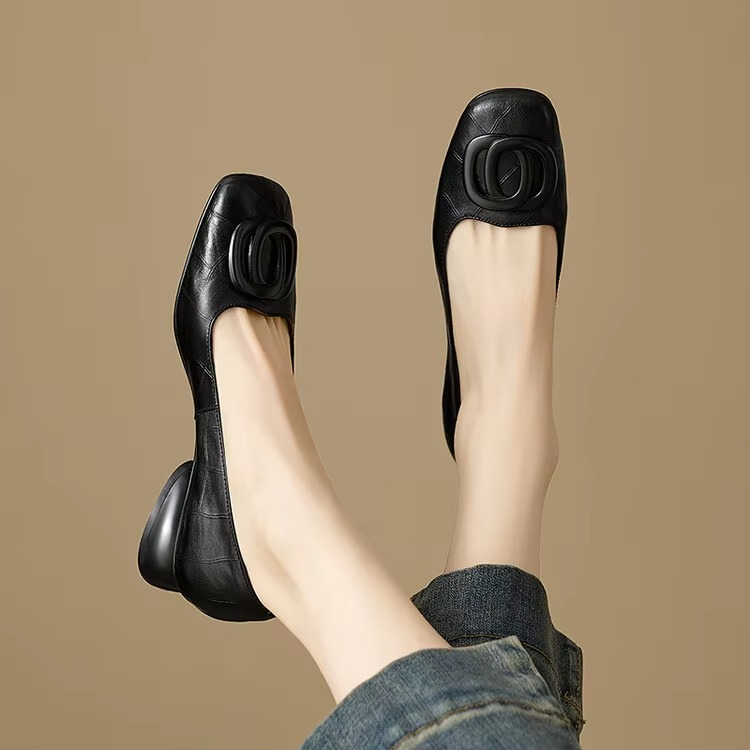 Sarah | Opium Flats