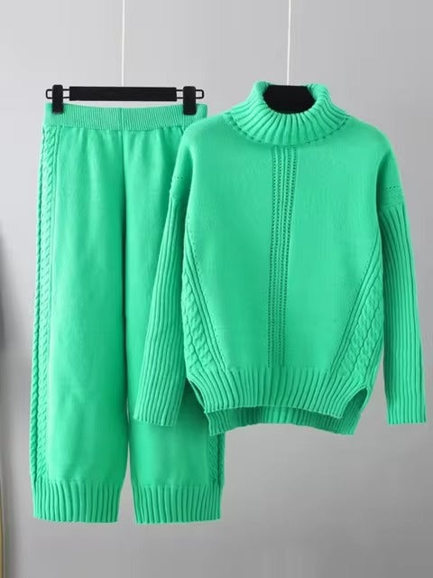 Scarlett™ - Stylish High-neck Pullover Sweater with Loose Pants Set