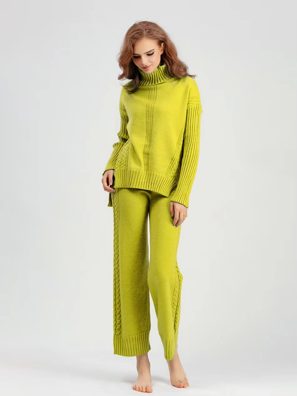 Scarlett™ - Stylish High-neck Pullover Sweater with Loose Pants Set