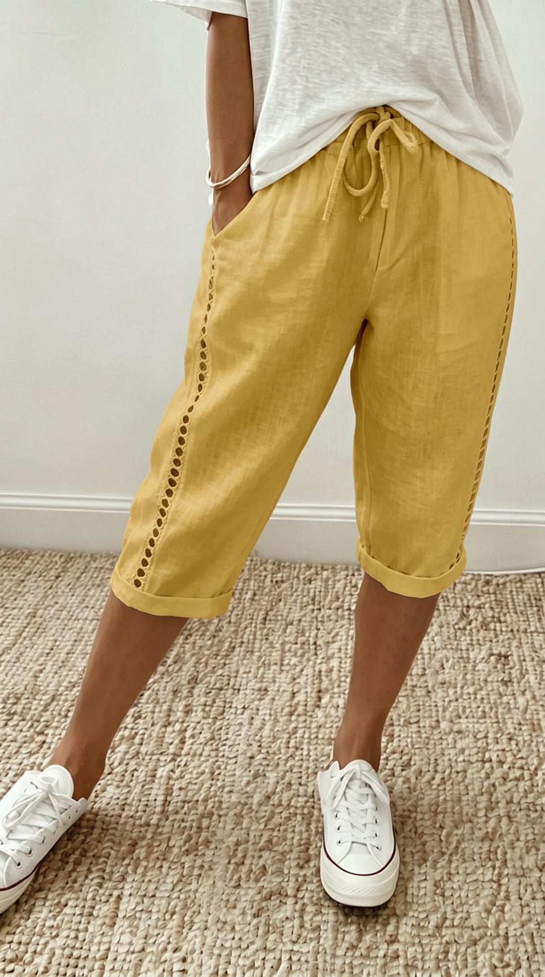 Olivia | Lace Capri Pants